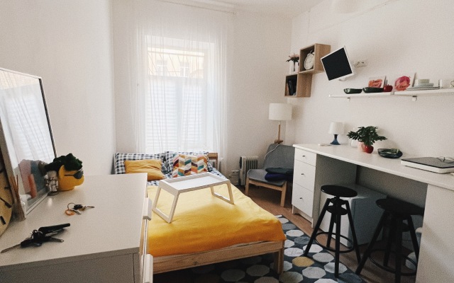 Апартаменты Горчичные в центре Петербурга