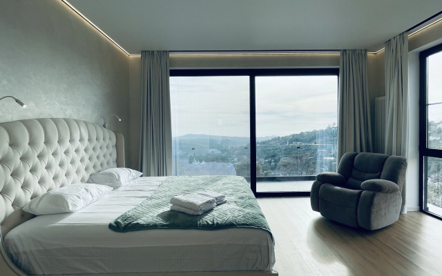 S Basseynom I Baney Villa