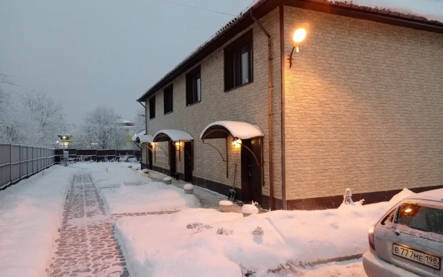 Dvukhurovnevye na prospekte Lenina Apartments
