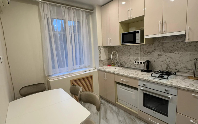 Dvukhkomnatnaya v Samom Tsentre Flat