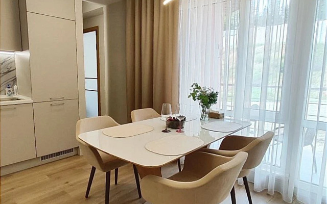 Krasivaya Stilnaya Kvartira U Morya Flat