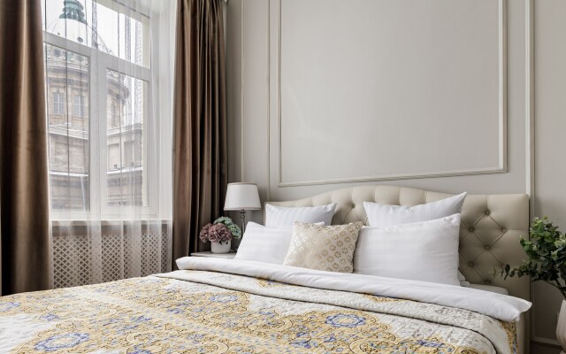 Апартаменты Minin Apartments с видом на Казанский собор 120 кв.м.