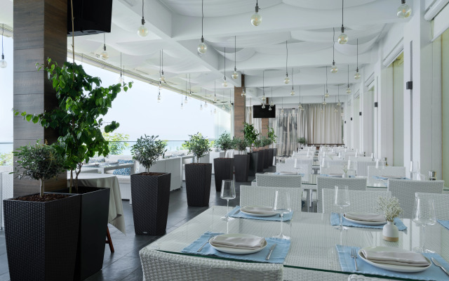 Нotel HIDENS Apart Hotel