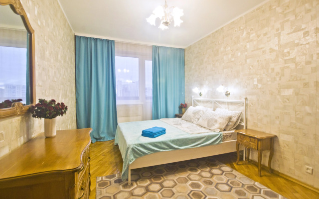 Uyutnaya Trekhkomnatnaya Vozle Metro Proletarskaya Flat