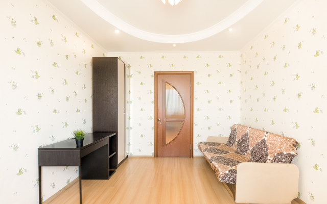 On Kolomyazhskiy prospekt 20 Apartment