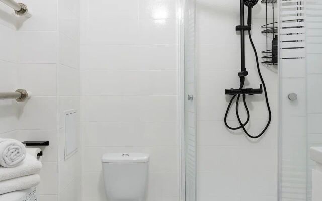 U Metro Parnas 1928 Apartment