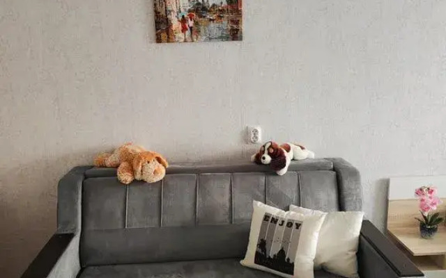 U Metro Leninskiy Pr. Flat