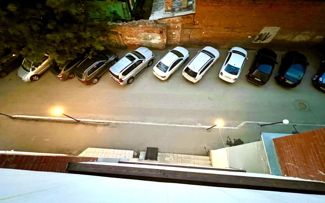 Uyutnaya Kvartira Na Ul.nikitinskaya 30 Flat