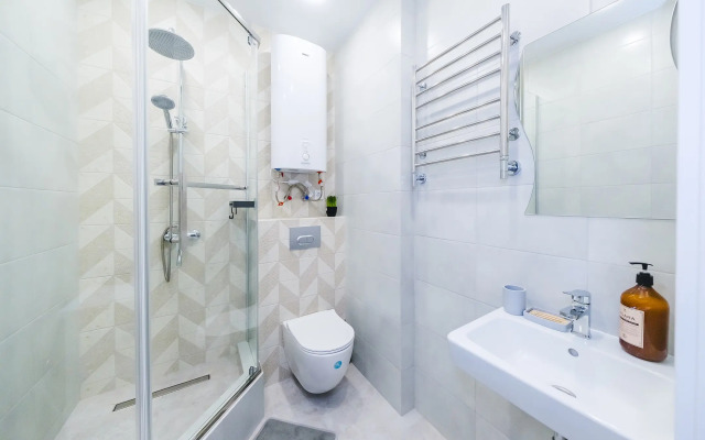 319 svetlye v ZhK Letniy dlya semi Apartments