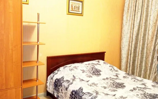 Апартаменты 3-комнатные в центре Минска на Площади Победы