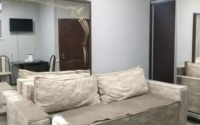 Elena Hotel