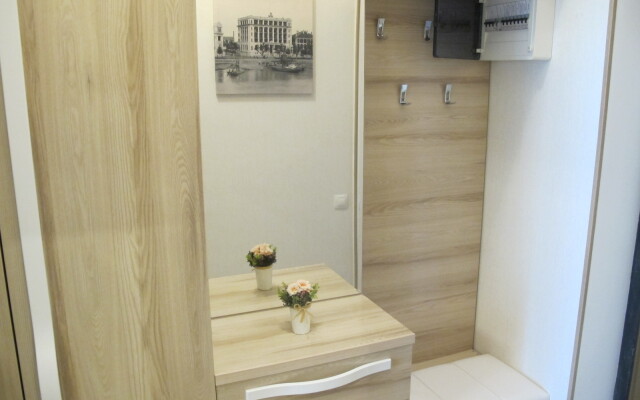 Na Bulvare Nadezhd 8/2 Apartments