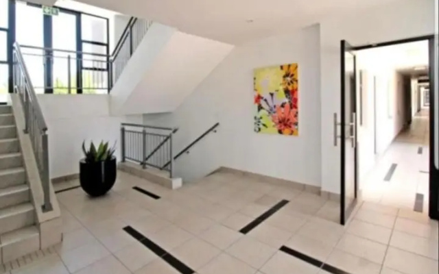 Апартаменты Penthouse Suite  Exquisite One Bedroom Apartment