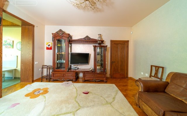 Na Tsyurupyi 7 Apartaments