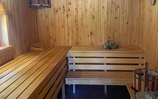 Гостевой дом Домик у леса