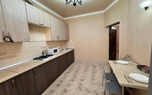 Elbrusskaya 19/2 Flat