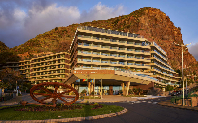 Saccharum Resort
