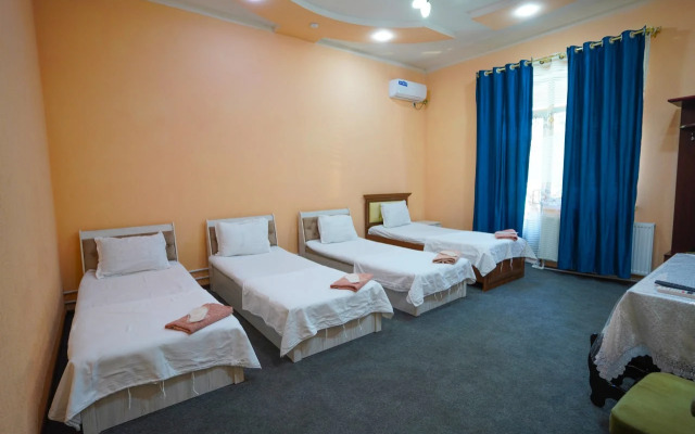Luxe Hotel
