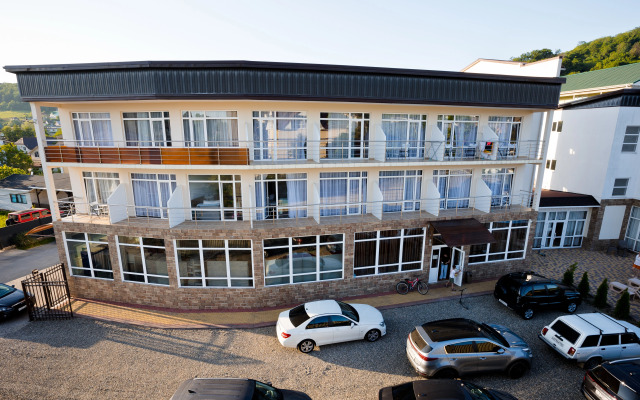 Edas Guest house