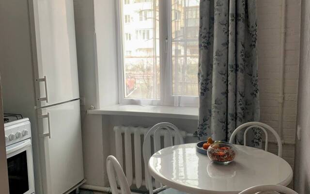 Апартаменты у Летного Училища