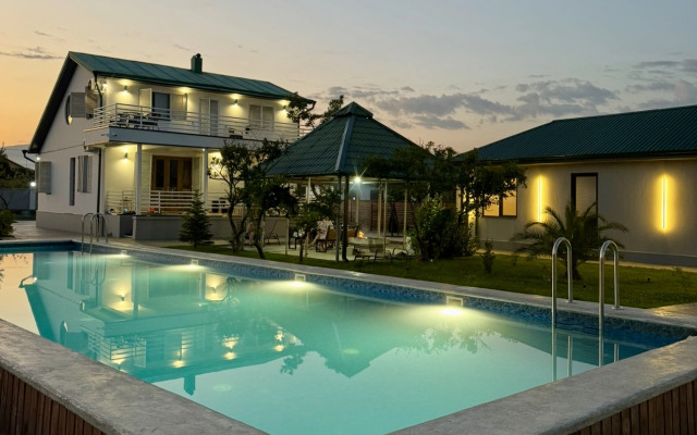 Avrora Villa