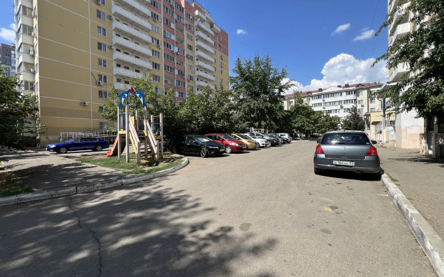 Квартира 2-ком Целиноградская 1-79 КакДома Краснодар