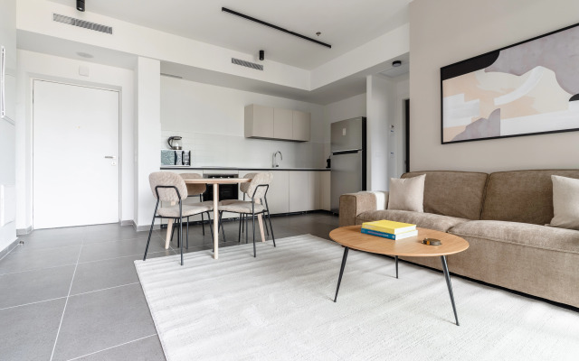 Blueground at New North ID69 Apartments