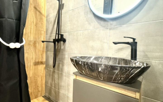 Taunkhaus U Morya Flat