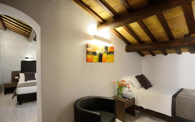 Hotel Trevi