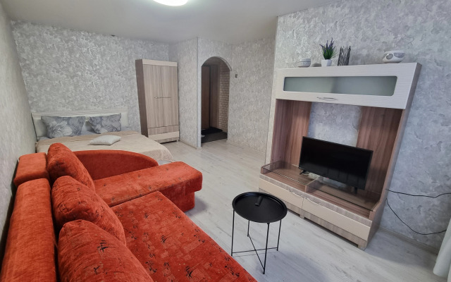 Квартира Красногеройская 39