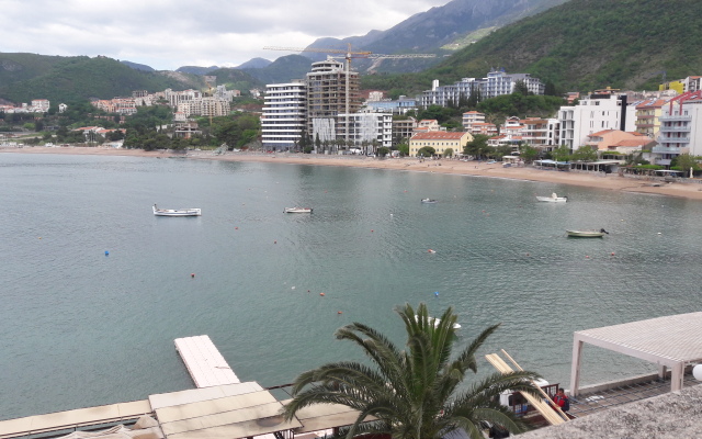 Rafailovici Beachfront Dream Apartments