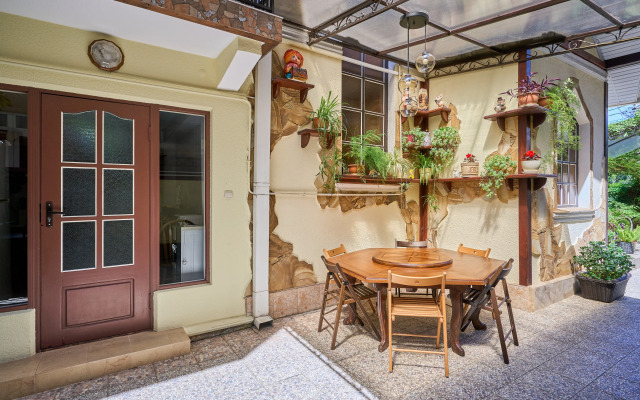 Lotos Guest House