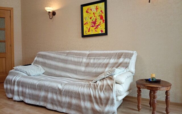 Квартира Красная 8