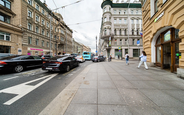 V Samom Tsentre Sankt Peterburga Flat