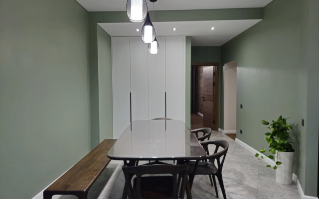 Апартаменты Люкс с Видом на Площадь Победы