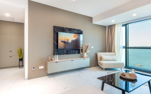 Porta Exclusive Loft by AESTHAVEN Apartments
