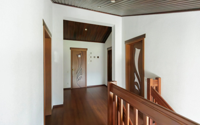 Коттедж у Игоры 5 спален