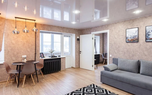 Yevrodvushka s balkonom Flat