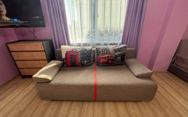 Апартаменты Уютная студия возле моря