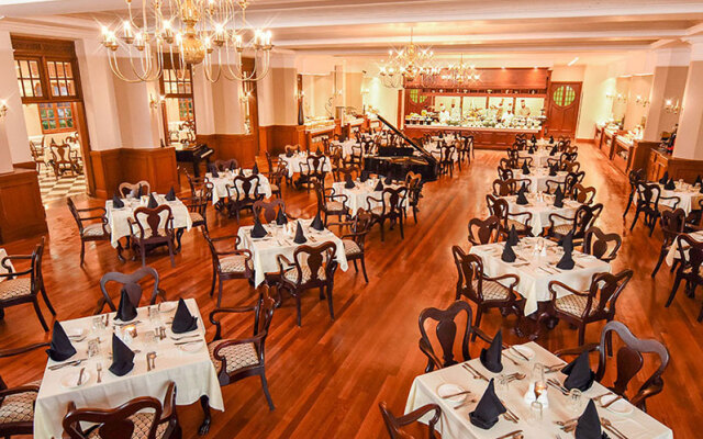Grand Hotel