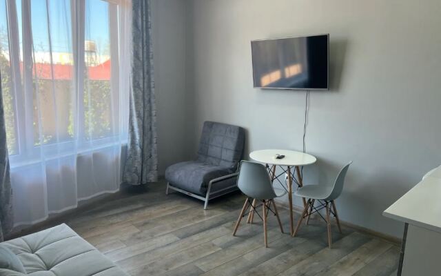 94/Small cozy studio for relaxation