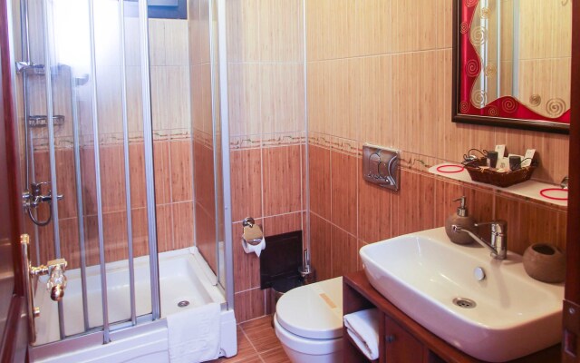 Esans Hotel