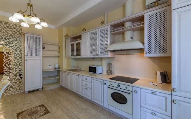 Na Krasnogvardeyskoy Ulitse 38AlitA Flat