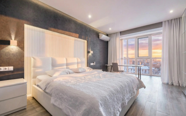 Апартаменты с панорамным видом: наслаждайтесь закатами в центре города рядом с ТРЦ «Галерея»