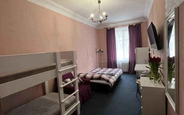 Меблированные комнаты на Независимости