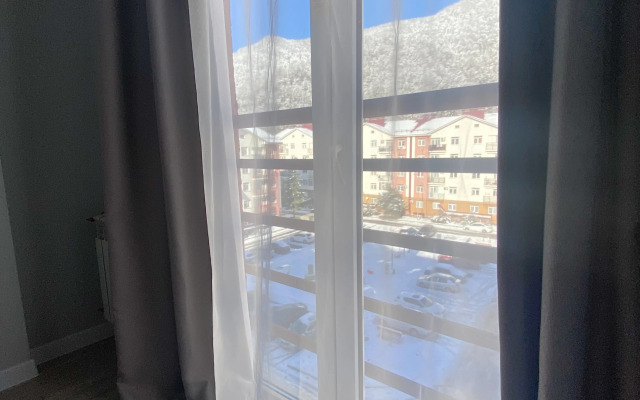 S Otdelnoj Spalnei vblizi Podemnika Apartments