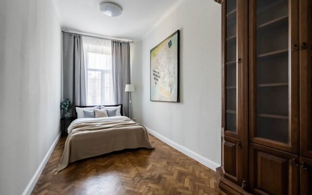 Квартира писателя в центре Петербурга с бесплатной парковкой