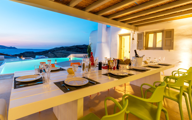 Le GrandMykonos Villa