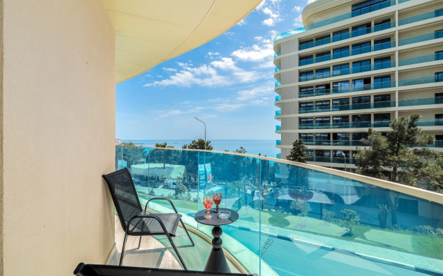 Skay Plaza 3 - So Svoim Plyazhem I Basseynom Apartments