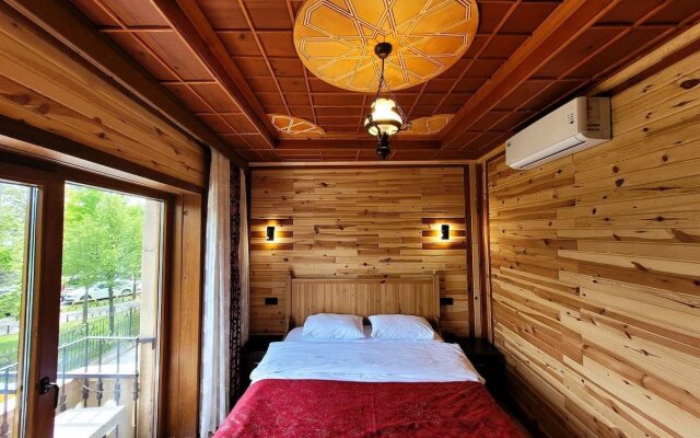 Saruhan Hotel